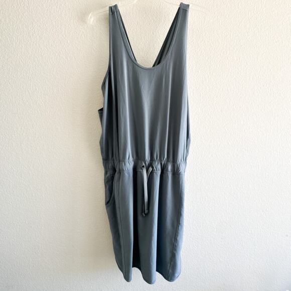 Patagonia Women's Large Fleetwith Dress Hiking Travel Stretch Poly Plume Gray - Picture 2 of 13